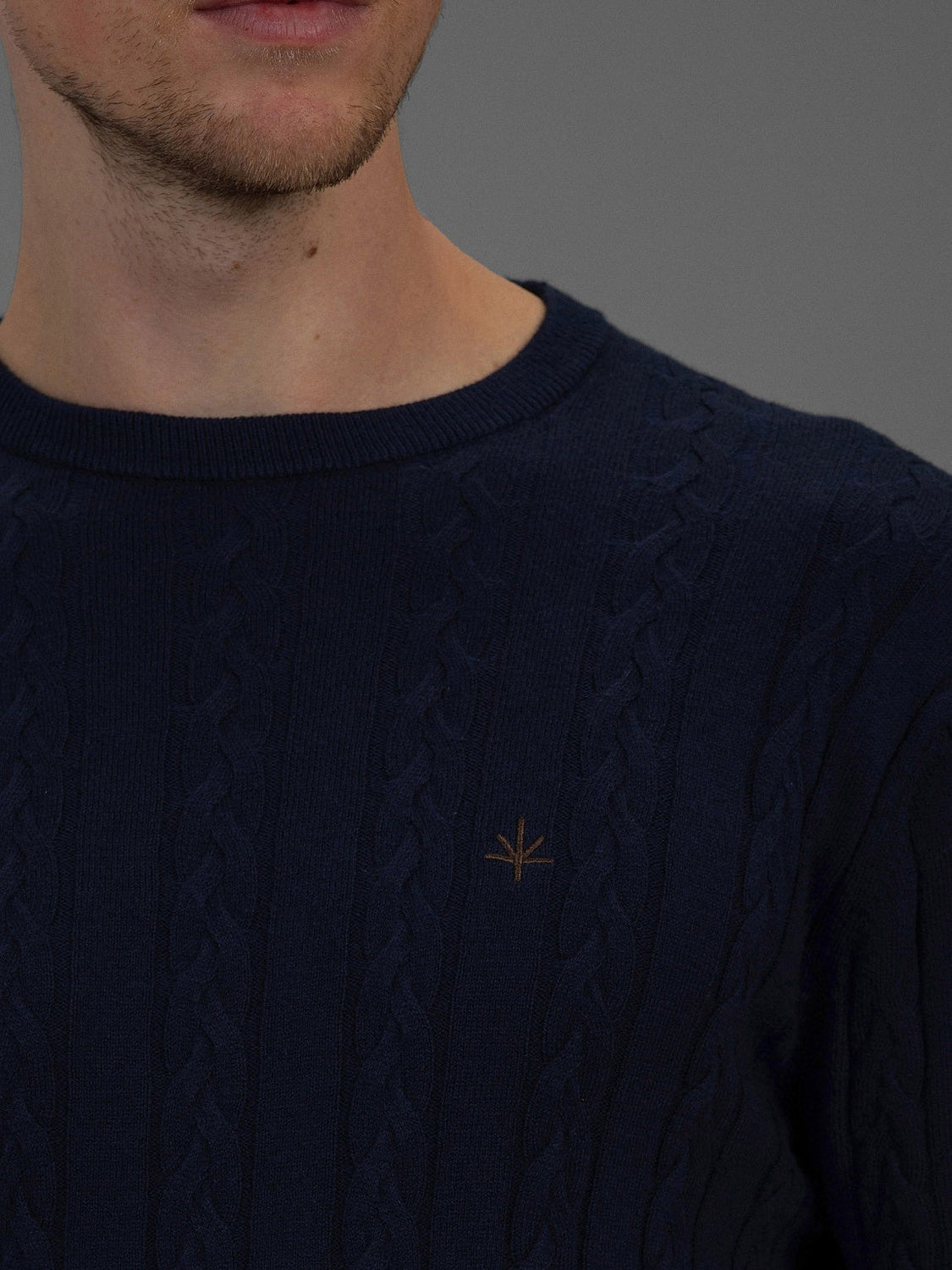 Sorbonne - Cable Sweater - Navy